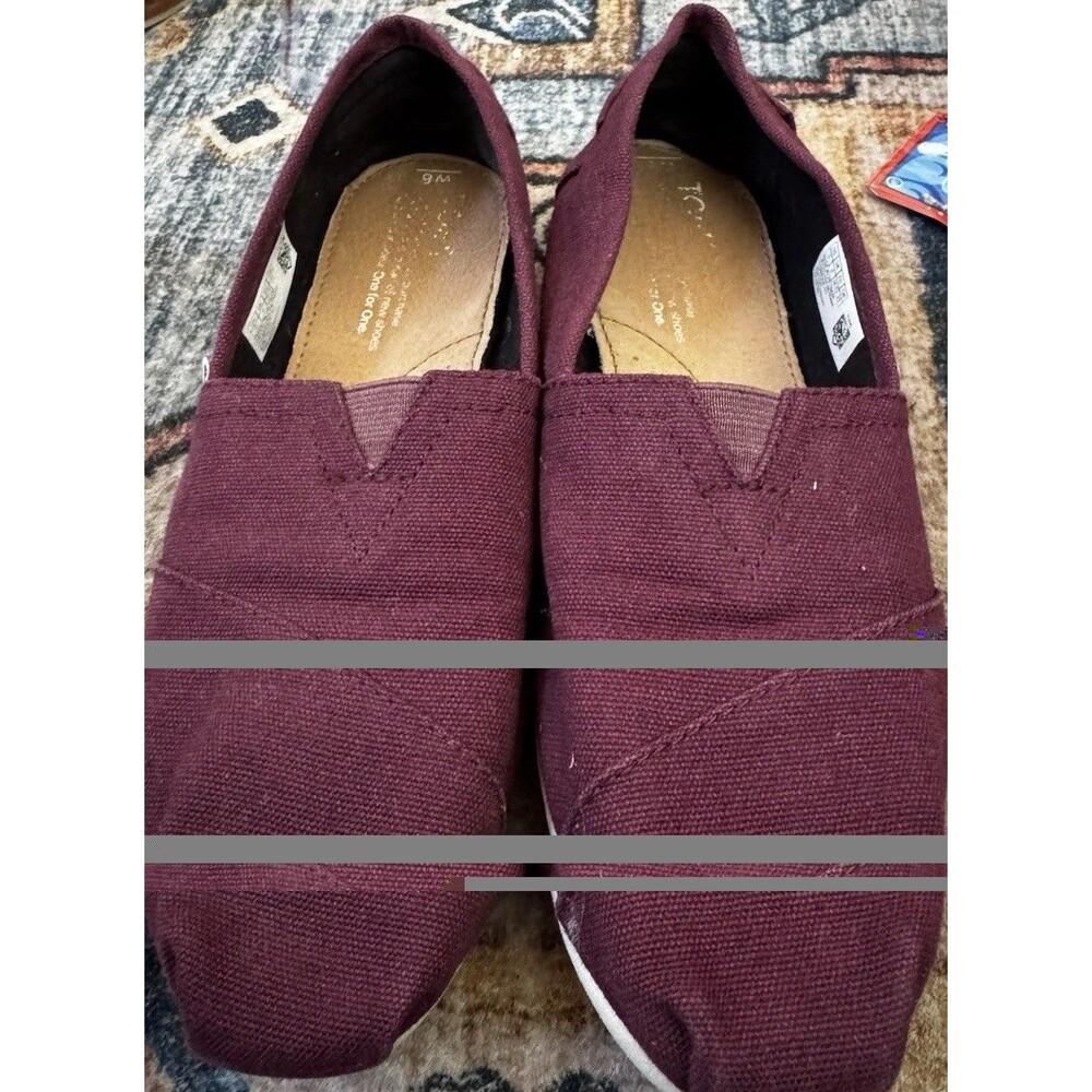 EUC W/box TOMS Womens Alpargata Classic Canvas Slip-On Shoes